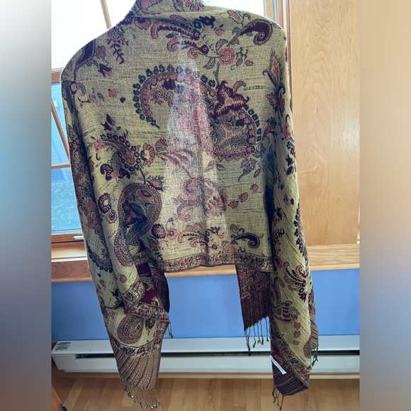 3️⃣Three Pashmina Oblong Scarves/Wraps | Insignificantly Imperfect | Reversible - Picture 9 of 16